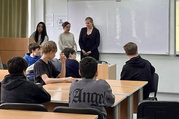 В Доме научной коллаборации состоялся мастер-класс по бумажному моделированию 
